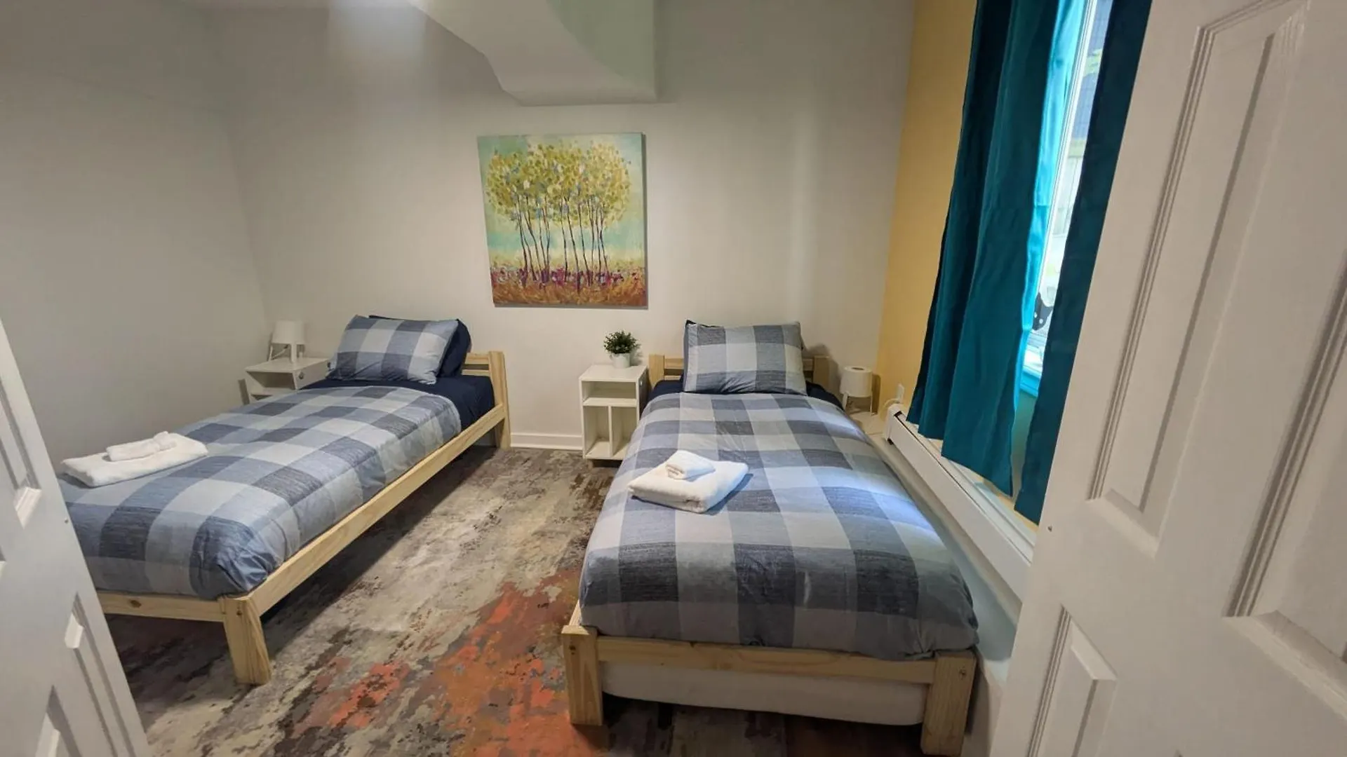 Vibrant And Funky Retreat On Fern Lane, Unit 1 Apartment Halifax